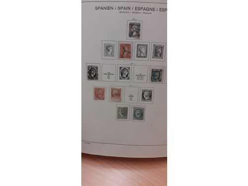 Spain. Collection ★/⊙ 1850–1972 in Schaubek album. Quite comprehensive with good classic section incl many better, good stamps and sets from the 1920s and 1930s incl National Militia set 1938 x, medium priced 1940s/1950s, somewhat better s/s and some back of the book. Favourable reserve. Mostly fine quality.