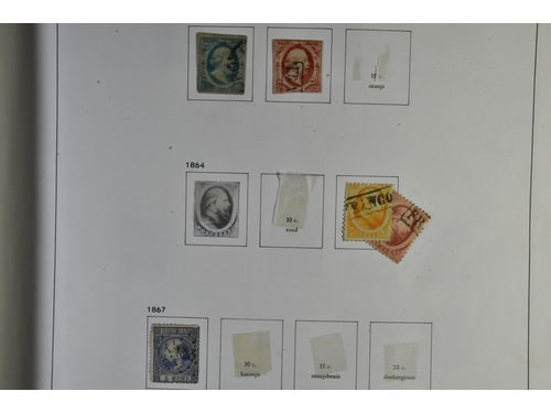 Netherlands. Unused 1852–2000 in two albums. Well-filled with many sets. From 1965 mostly **. In two Davo-albums. Many souv. sheets and parts of booklets. Mostly good quality. (1500)