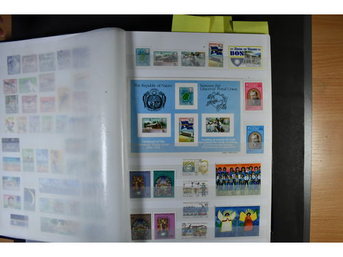 Nauru. Collection ★★ 1970–90 in large stockbook. Single stamps, sets, series, mini-sheets etc. Many motives. Comprehensive material. Please see a selection of scans at www.philea.se. Excellent quality. (>500)