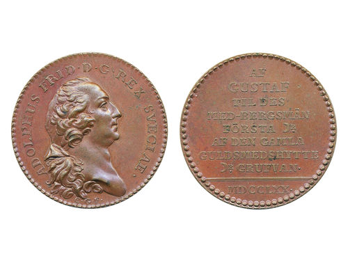 Medals, regal, Sweden. Adolf Fredrik, Hild. 49 var, Adolf Fredrik, bronze medal, 37 mm, 15.68 g. Obv. Bust of King facing right, by C.G. Fehrman. Rev: AF GUSTAF TIL DES MED-BERGSMÄN FÖRSTA AF DEN GAMLA GULDSMEDSHYTTE GRUFVAN, dated 1770. Note that the obverse is that of Hild 43b. Lustrous and scarce. 01.