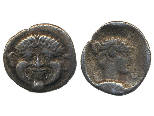 Coins, Ancient, Greek coins, Macedonian tribes, Neapolis. (411–336 B.C.). Hemidrachm, 1.46 g. Gorgon´s head with tongue protruding/Female head right. Slightly corroded. SG1 1417. F-VF.