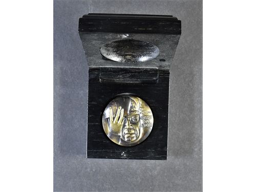 Medals, regal, Sweden. Gustav VI Adolf, 1973. 213,87 g, Bronze, Gustaf VI Adolf, 50 mm, No:488 of 2000, Kauko Räsänen. 0.