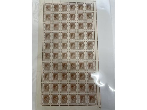 Hong Kong. Accumulation ★★ 1940 on leaves without stamp mounts Excellent quality. (60)