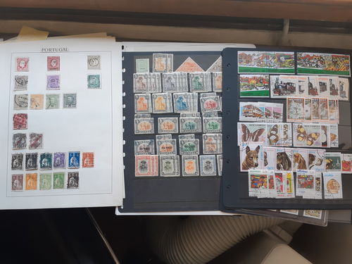 Portugal. Collection ★/⊙ 1880s–1990s on leaves. Incl. much colonies. Also a few modern FDCs and postcards. Mostly good quality. (500)