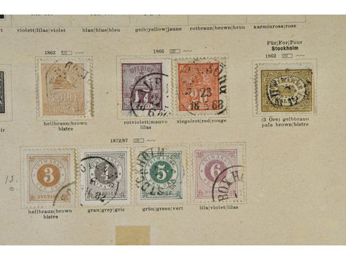 Sweden. Collection used 1860–1940 on leaves with stamp mounts. Starts with F 13 provisional stamp of local type and continues with type Lying lion and Circle type perf 14. There seems to have been some focus on varieties and shades. Also including officials and postage due stamps. Please see a selection of scans at www.philea.se. Somewhat mixed quality. (400+)