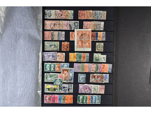 France. Collection used 1900-45 on six stockbook leaves. A very appealing and clean coll. with main value in the 1930-45 period incl Mi 327 etc, Cat.value more than EUR 1000. Mostly fine quality.