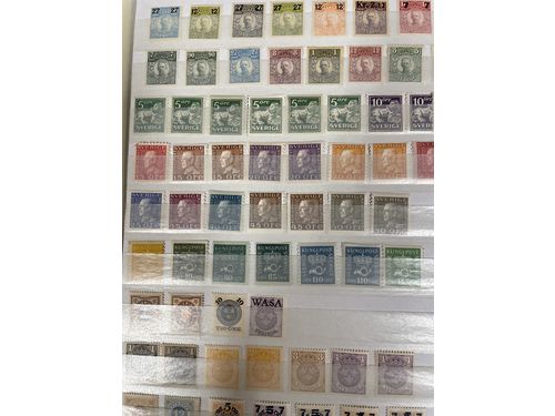 Sweden. Collection ★★ 1910–1960 in two stockbooks. Nice MNH collection. Excellent quality. (700)
