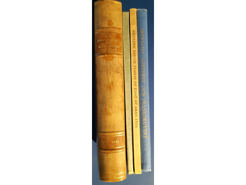 Literature. HANDBOOKS: 'Handbok över svenska post- och makuleringsstämplar 1685–1951', SFF, in beautiful and scarce hardbound volume, 396 pp, 'SKILLING BANCOFRIMÄRKEN I VAPENTYP', Olsson, Benzinger, 1950, 142 pp., 'SKILLING BANCO STAMPS OF COAT OF ARMS TYPE', Olsson, 1955, 158 pp., and 'SVENSKA POSTVERKETS BREVKORT KORTBREV OCH FRANKOKUVERT', Olsson, 1936, hardbound, 207 pp. All used in somewhat mixed quality. The entire lot is presented at www.philea.se. (4).