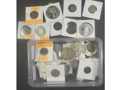 Coins, ALL WORLD. One box with silver and bronze coins, ancient–1900s, mixed quality.